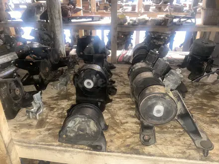 Опора двигателя подушка за 15 000 тг. в Шымкент – фото 2