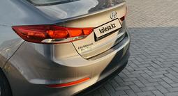 Hyundai Elantra 2018 года за 8 600 000 тг. в Актобе – фото 4