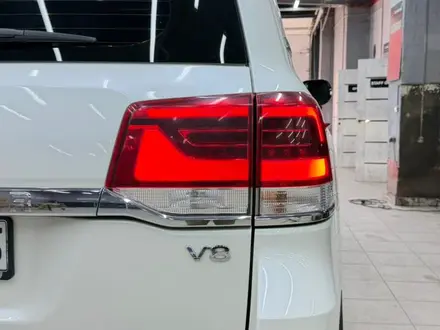 Toyota Land Cruiser 2020 года за 40 000 000 тг. в Астана – фото 4