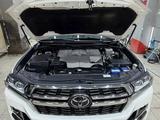 Toyota Land Cruiser 2020 года за 40 000 000 тг. в Астана – фото 2