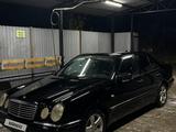 Mercedes-Benz E 280 1998 годаfor3 100 000 тг. в Павлодар