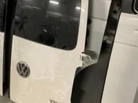 Двери на Volkswagen Caddy за 1 000 тг. в Алматы