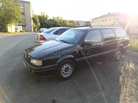 Volkswagen Passat 1993 года за 1 600 000 тг. в Костанай – фото 2