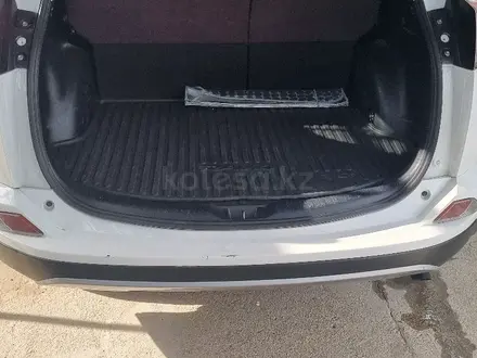 Toyota RAV4 2018 года за 9 500 000 тг. в Актау – фото 12