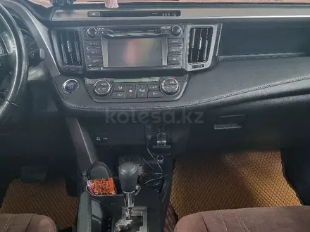 Toyota RAV4 2018 года за 9 500 000 тг. в Актау – фото 6