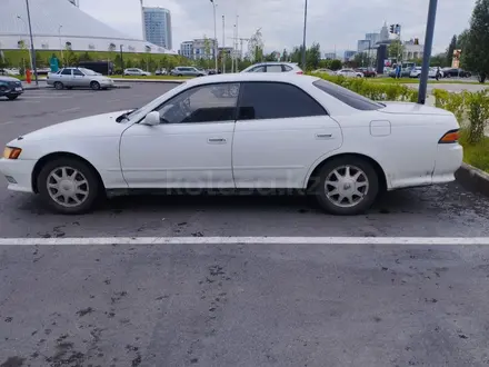 Toyota Mark II 1996 года за 2 000 000 тг. в Астана – фото 2