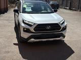 Toyota RAV4 2024 годаүшін19 300 000 тг. в Караганда