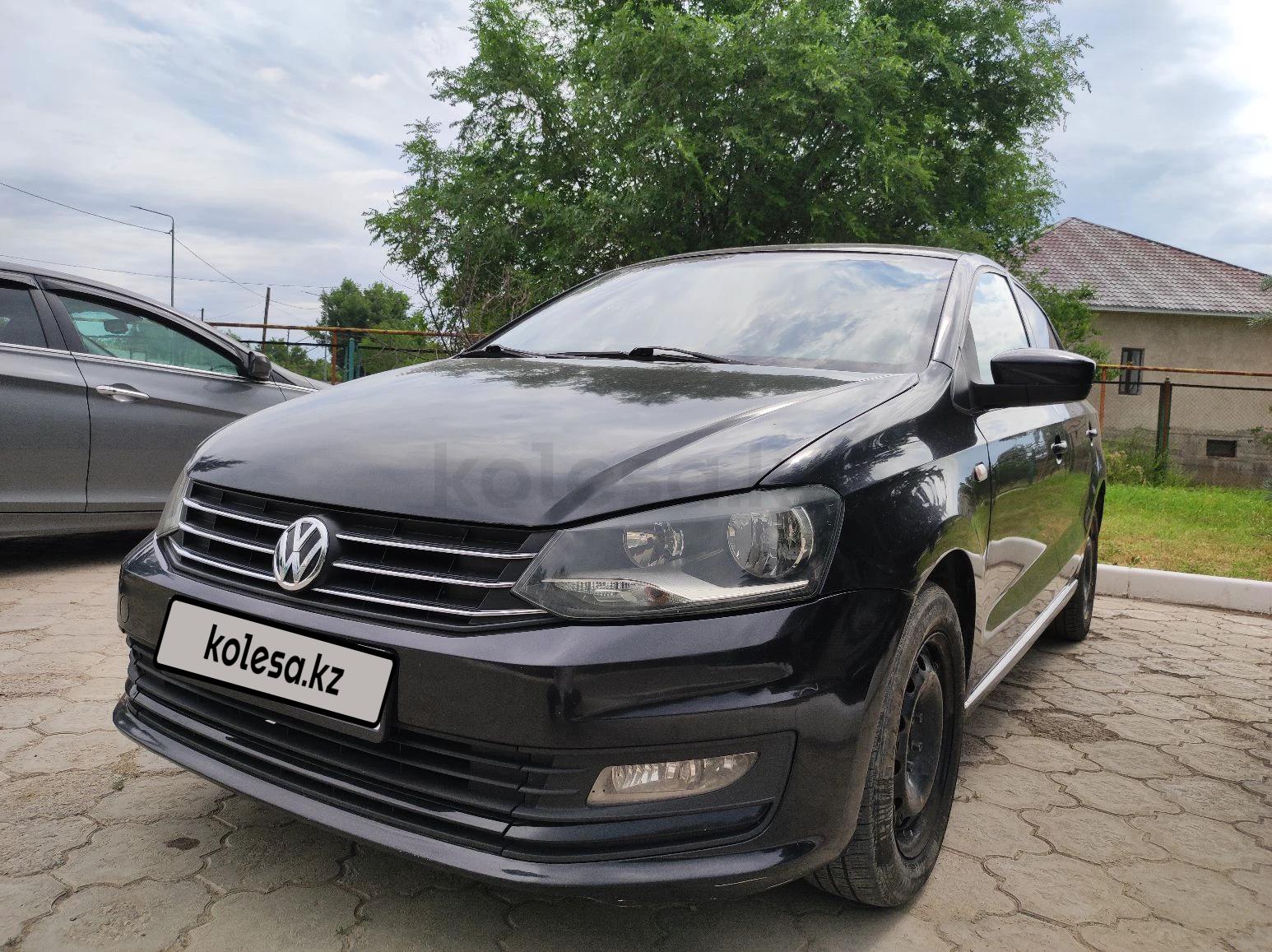 Volkswagen Polo 2015 г.