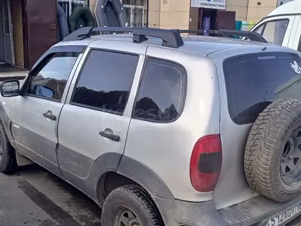 Chevrolet Niva 2008 года за 2 100 000 тг. в Алтай – фото 2