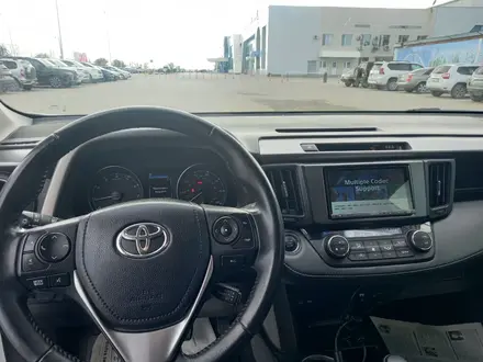 Toyota RAV4 2018 года за 13 000 000 тг. в Актобе – фото 6