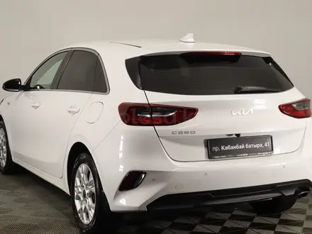 Kia Cee'd Luxe 2022 года за 7 890 000 тг. в Астана – фото 4