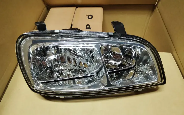 Передние фары Rav4 за 15 000 тг. в Алматы