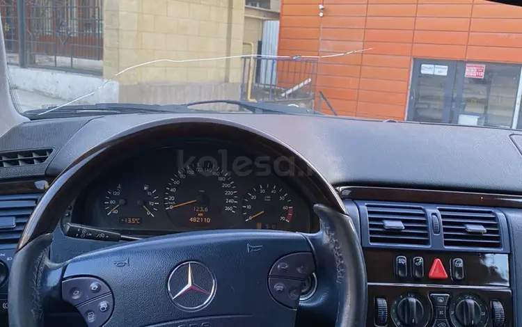 Mercedes-Benz E 320 1999 года за 3 900 000 тг. в Шымкент