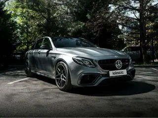 Mercedes-Benz E 63 AMG