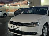 Volkswagen Jetta 2014 года за 4 800 000 тг. в Атырау – фото 2