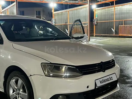 Volkswagen Jetta 2014 года за 4 800 000 тг. в Атырау – фото 3