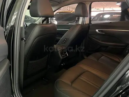 Hyundai Sonata 2021 года за 13 000 000 тг. в Алматы – фото 13