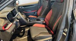 Geely Coolray Flagship 2025 года за 9 990 000 тг. в Актобе – фото 4
