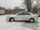 Toyota Camry 2005 года за 6 200 000 тг. в Алматы – фото 2