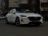 Hyundai Sonata 2023 года за 9 600 000 тг. в Алматы – фото 2