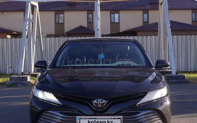 Toyota Camry 2020 года за 16 000 000 тг. в Уральск