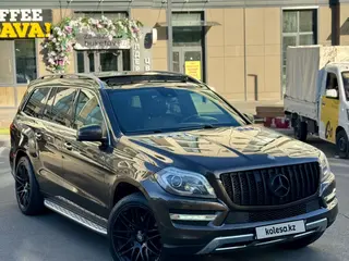 Mercedes-Benz GL 400
