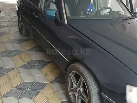 Mercedes-Benz E 280 1993 года за 2 700 000 тг. в Алматы – фото 4