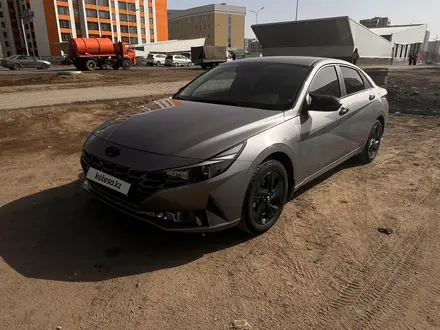 Hyundai Elantra 2022 года за 9 700 000 тг. в Астана – фото 3