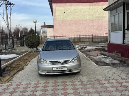 Toyota Camry 2004 года за 4 500 000 тг. в Жаркент – фото 2