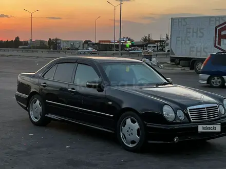 Mercedes-Benz E 320 1995 года за 3 300 000 тг. в Жаркент – фото 21