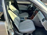 Mercedes-Benz E 230 1997 года за 2 500 000 тг. в Караганда – фото 4