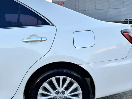 Toyota Camry 2014 года за 11 000 000 тг. в Семей – фото 5