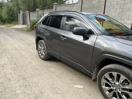 Toyota RAV4 2019 года за 14 000 000 тг. в Алматы – фото 5