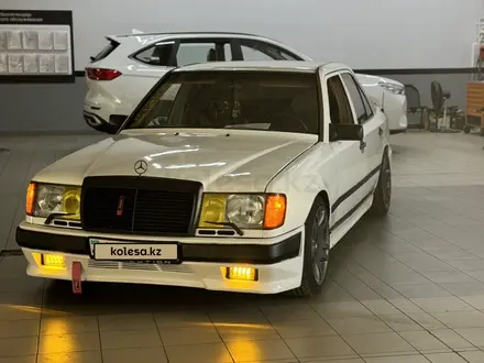 Mercedes-Benz E 200 1988 года за 3 100 000 тг. в Павлодар