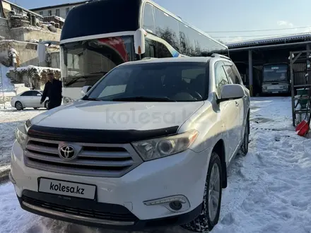 Toyota Highlander 2011 года за 11 000 000 тг. в Алматы – фото 4