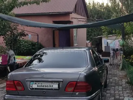 Mercedes-Benz E 280 1997 года за 2 500 000 тг. в Алматы – фото 5