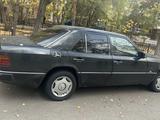 Mercedes-Benz E 230 1991 годаүшін1 500 000 тг. в Караганда – фото 4