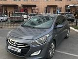 Hyundai i30 2014 года за 5 000 000 тг. в Астана – фото 2