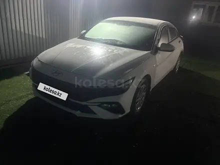Hyundai Elantra 2024 года за 7 500 000 тг. в Семей – фото 9