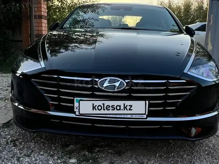 Hyundai Sonata 2020 года за 10 500 000 тг. в Астана