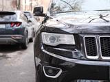 Jeep Grand Cherokee 2014 года за 14 500 000 тг. в Алматы – фото 5