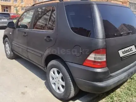 Mercedes-Benz ML 430 2000 года за 3 700 000 тг. в Костанай – фото 4