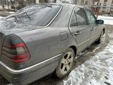 Mercedes-Benz C 180 1994 года за 2 300 000 тг. в Уральск – фото 2