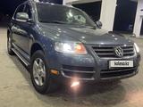 Volkswagen Touareg 2007 года за 7 300 000 тг. в Жаркент – фото 2