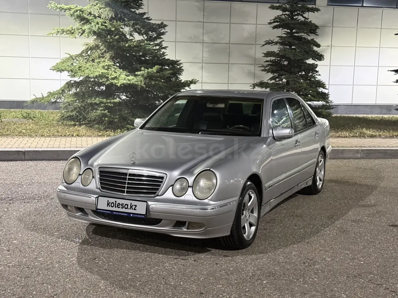 Mercedes-Benz E-Class, 2001
