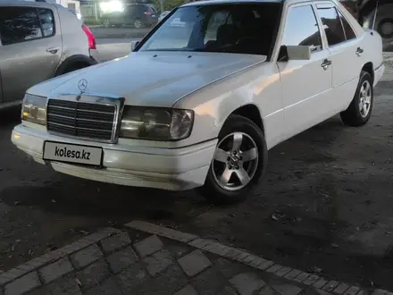 Mercedes-Benz E 230 1992 года за 1 500 000 тг. в Тараз – фото 9