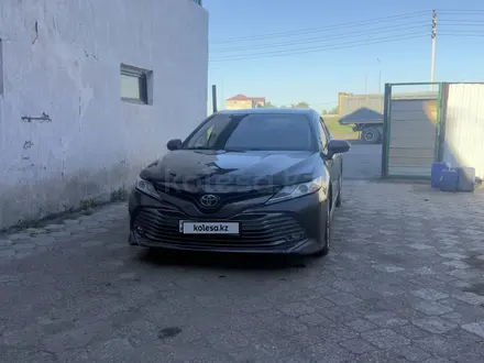 Toyota Camry 2020 года за 11 500 000 тг. в Астана – фото 3