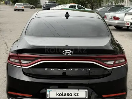 Hyundai Grandeur 2017 года за 10 000 000 тг. в Шымкент – фото 5