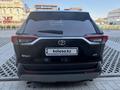 Toyota RAV4 2021 года за 14 200 000 тг. в Актобе – фото 8
