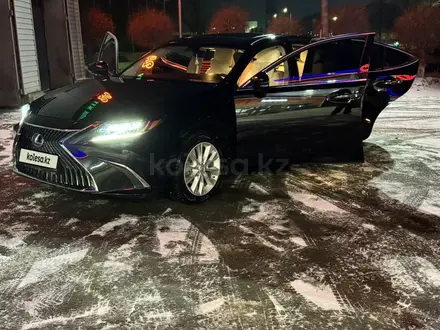 Lexus ES 300h 2012 года за 11 000 000 тг. в Алматы – фото 10